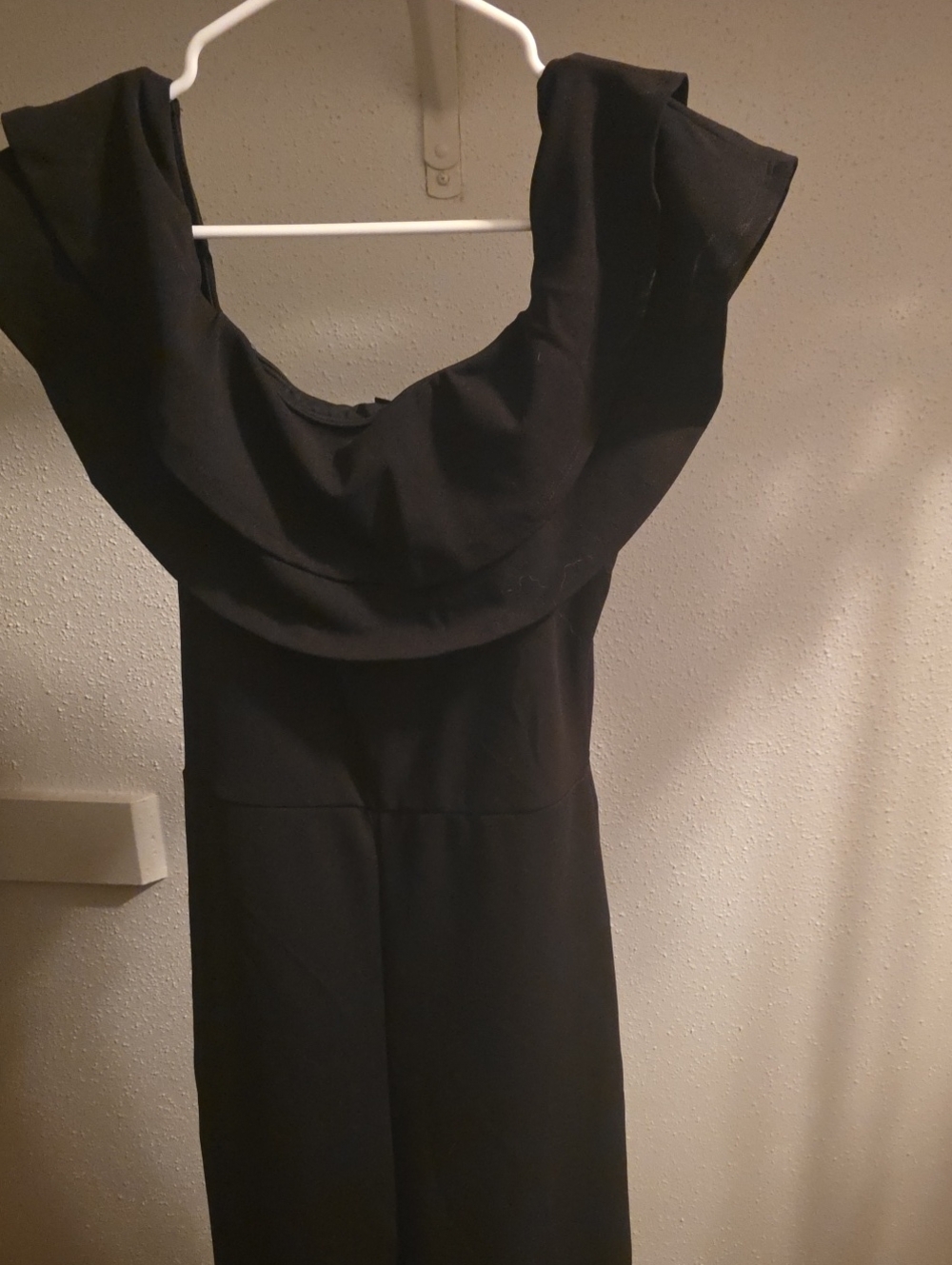 Fashion Nova Black One-Shoulder Ruffle Midi Dress